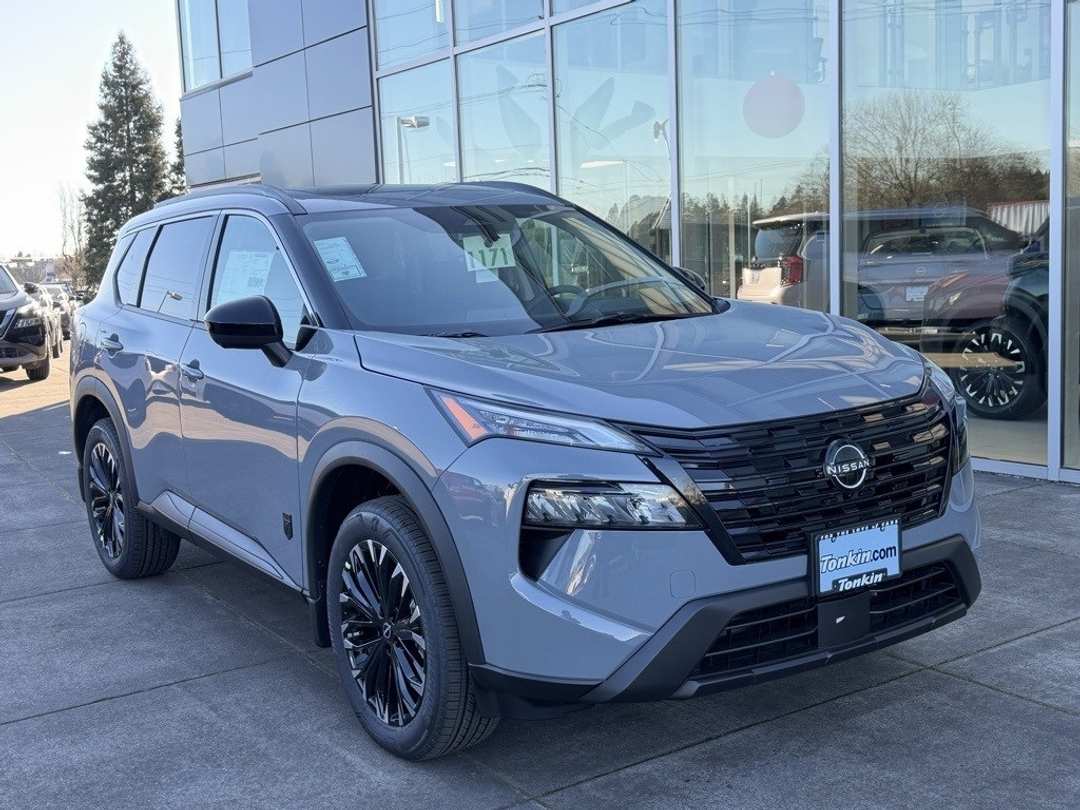 2026 Nissan Rogue Dark Armor - Image 2