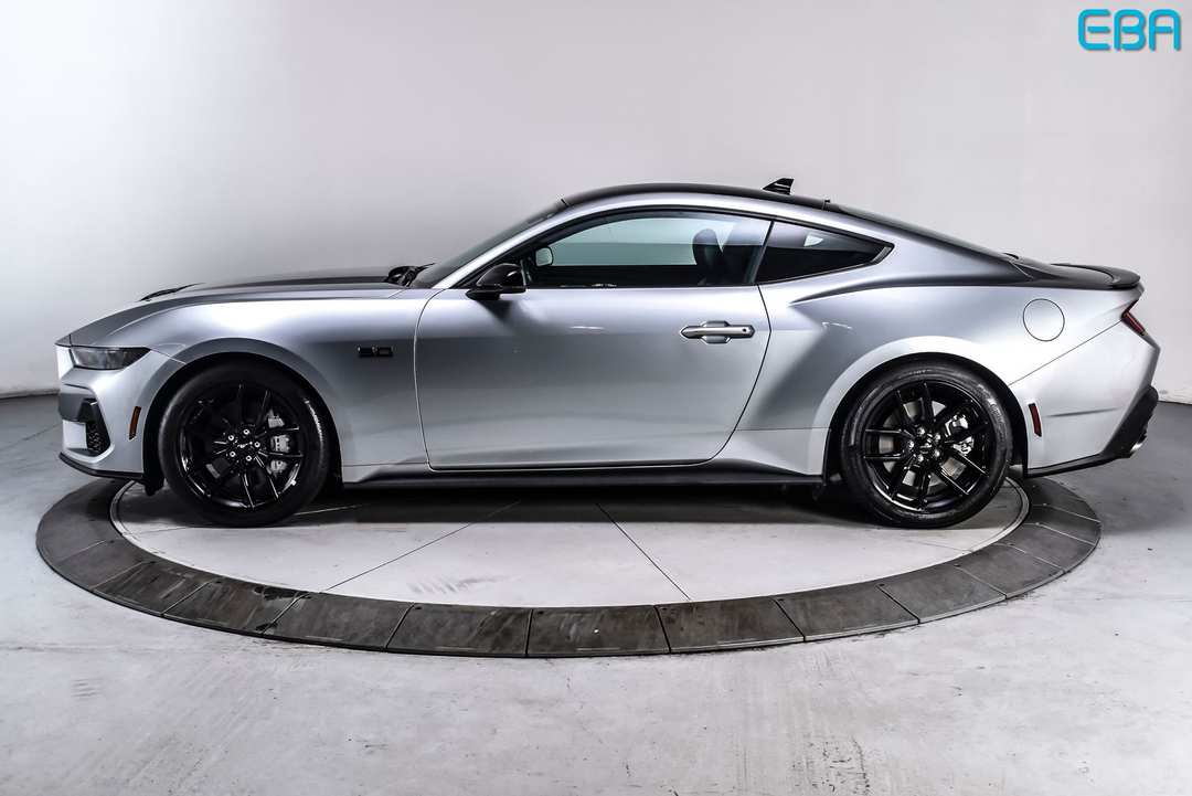 2025 Ford Mustang GT Premium - Image 3