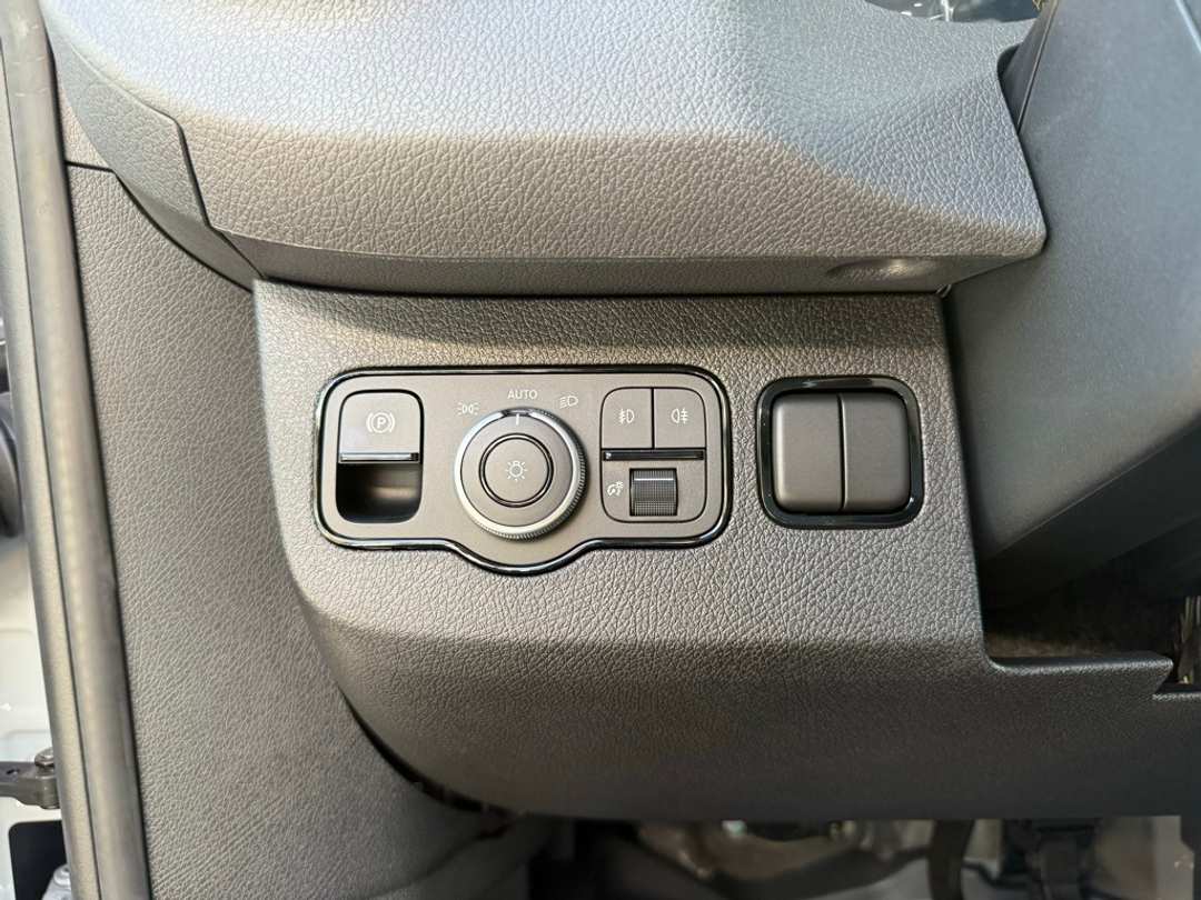 2025 Mercedes-Benz Sprinter 2500 Cargo 144 WB - Image 25