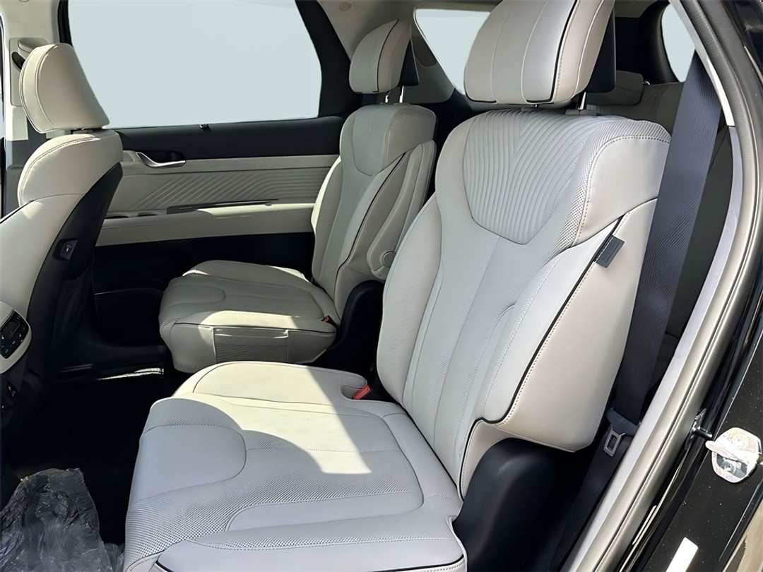 2025 Hyundai Palisade Calligraphy - Image 27