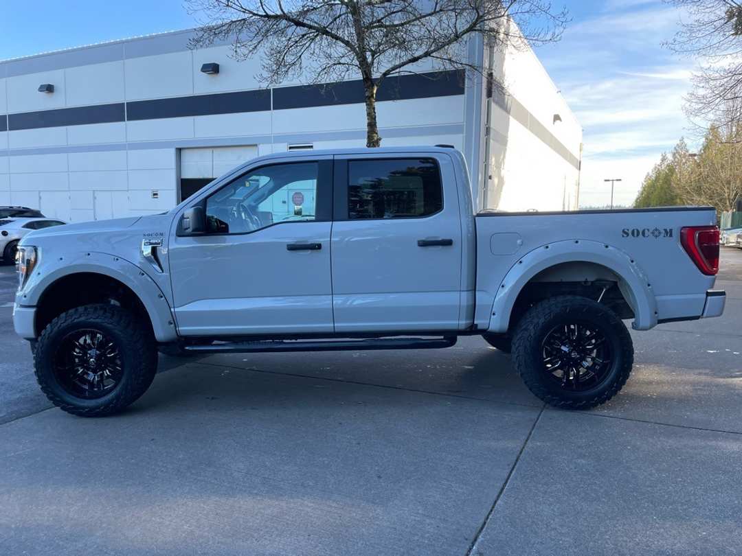 2023 Ford F-150 XL - Image 7