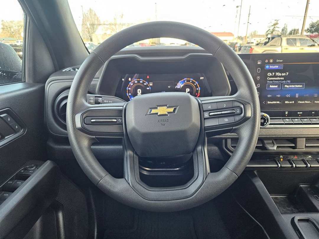 2024 Chevrolet Colorado Work - Image 15