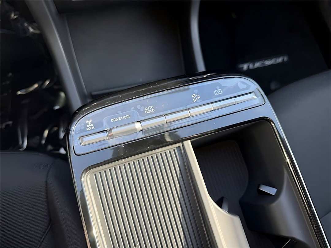 2026 Hyundai Tucson SEL - Image 24