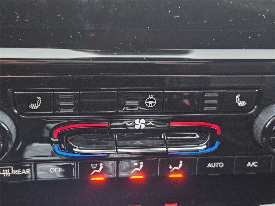 2025 Jeep Grand Cherokee Limited - Image 24