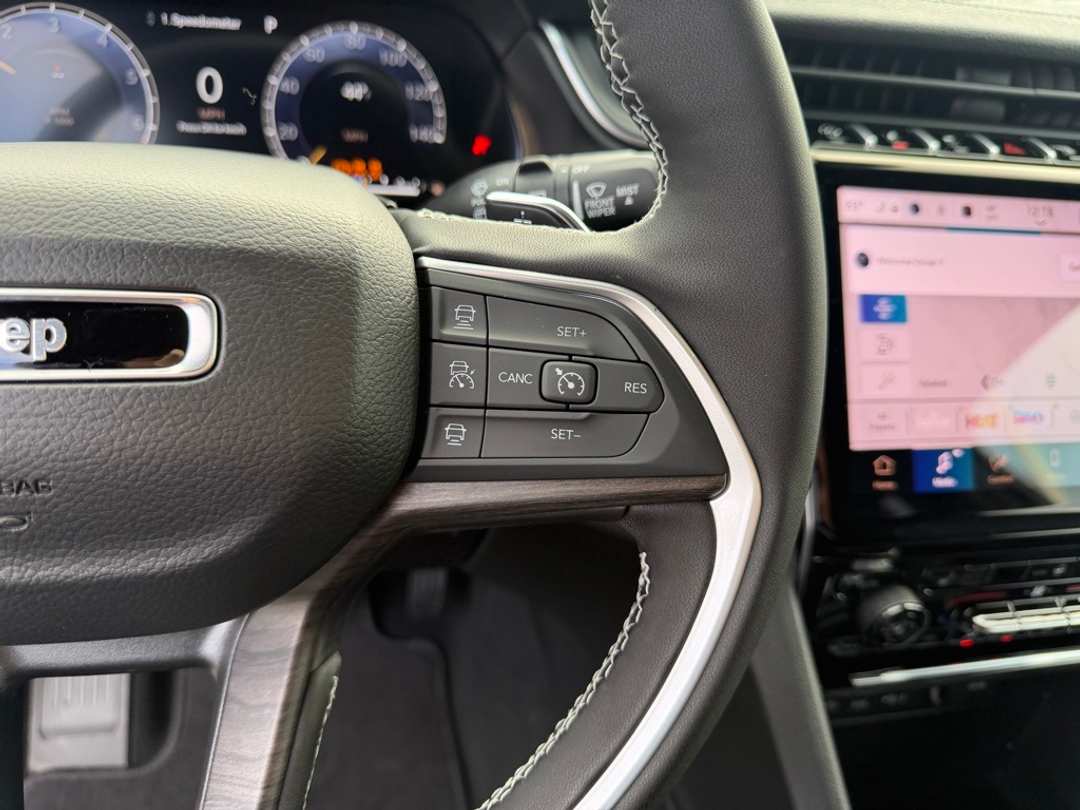 2025 Jeep Grand Cherokee L Limited - Image 19