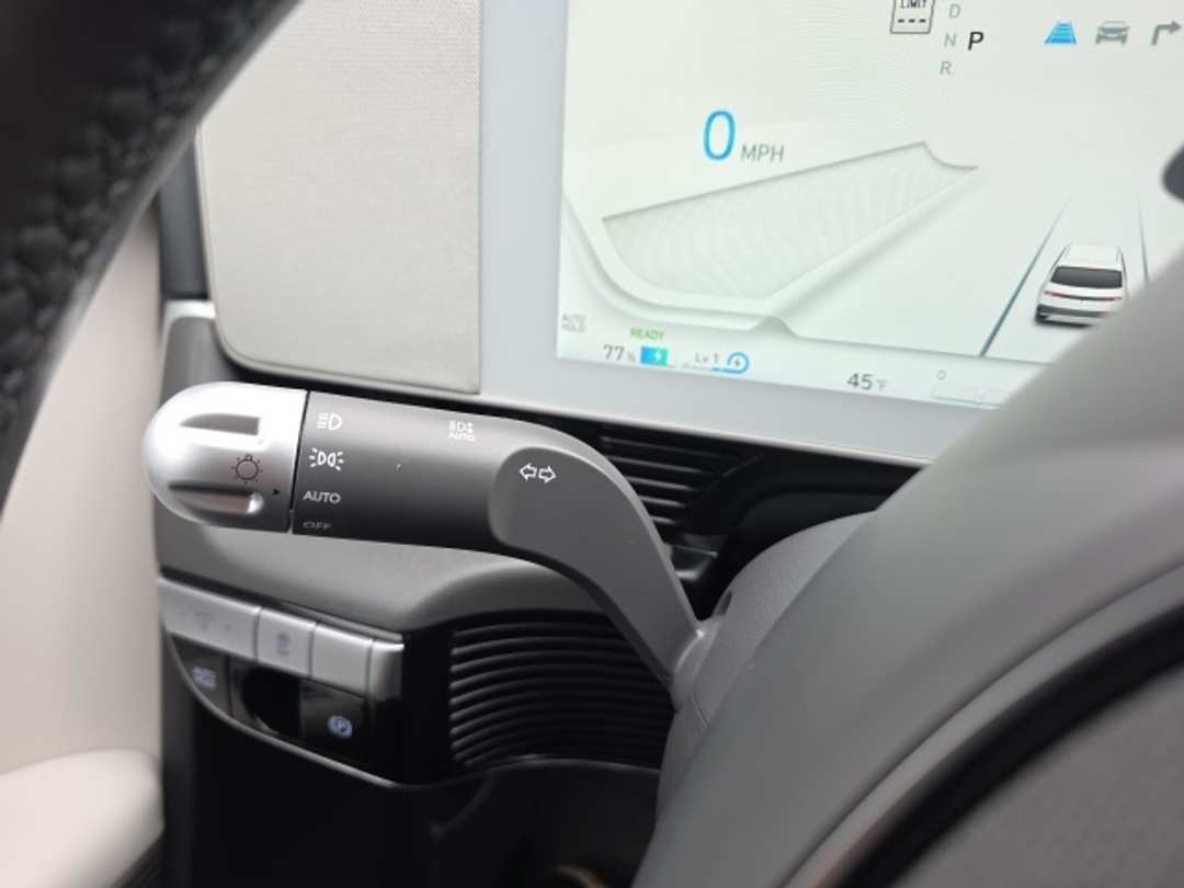 2024 Hyundai Ioniq 5 SE - Image 15