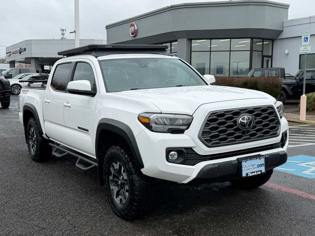 2020 Toyota Tacoma TRD OffRoad - Image 2
