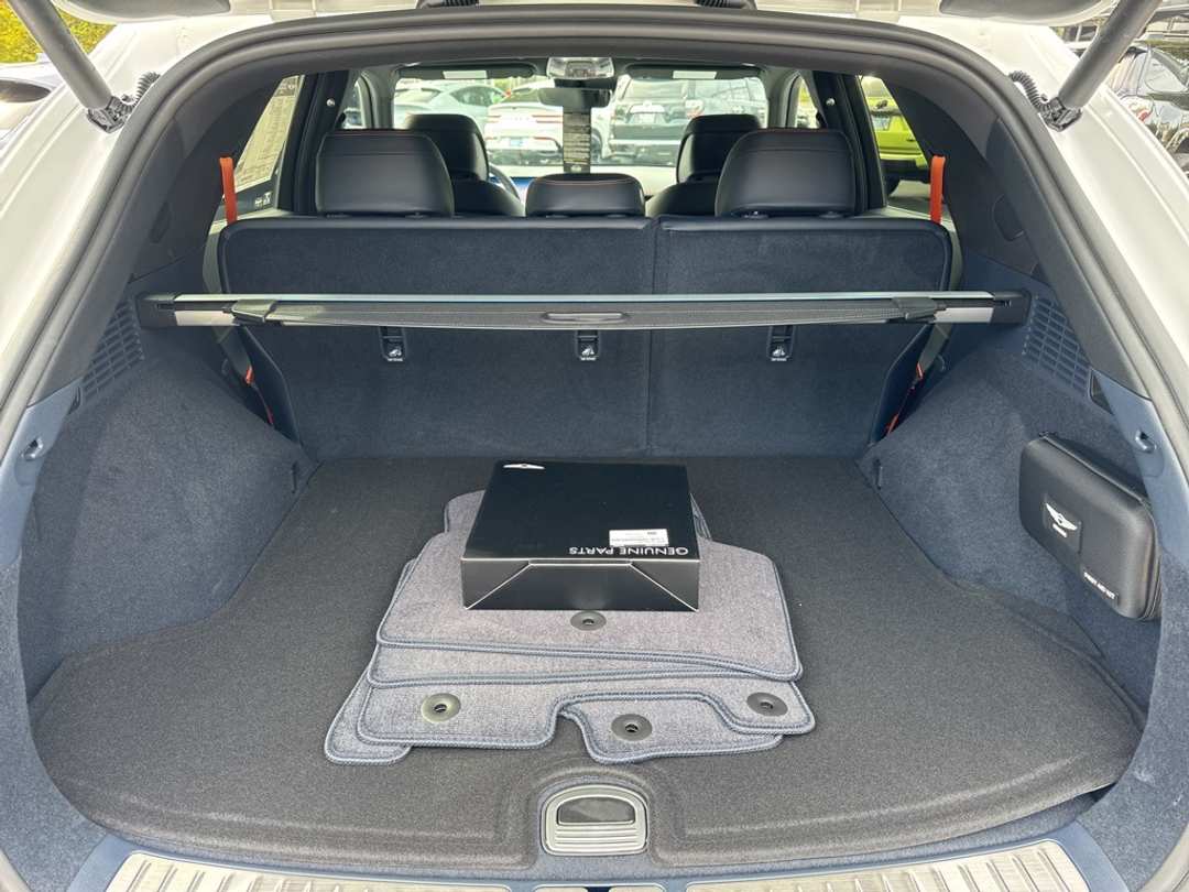 2026 Genesis Gv70 2.5T Sport Prestige - Image 12