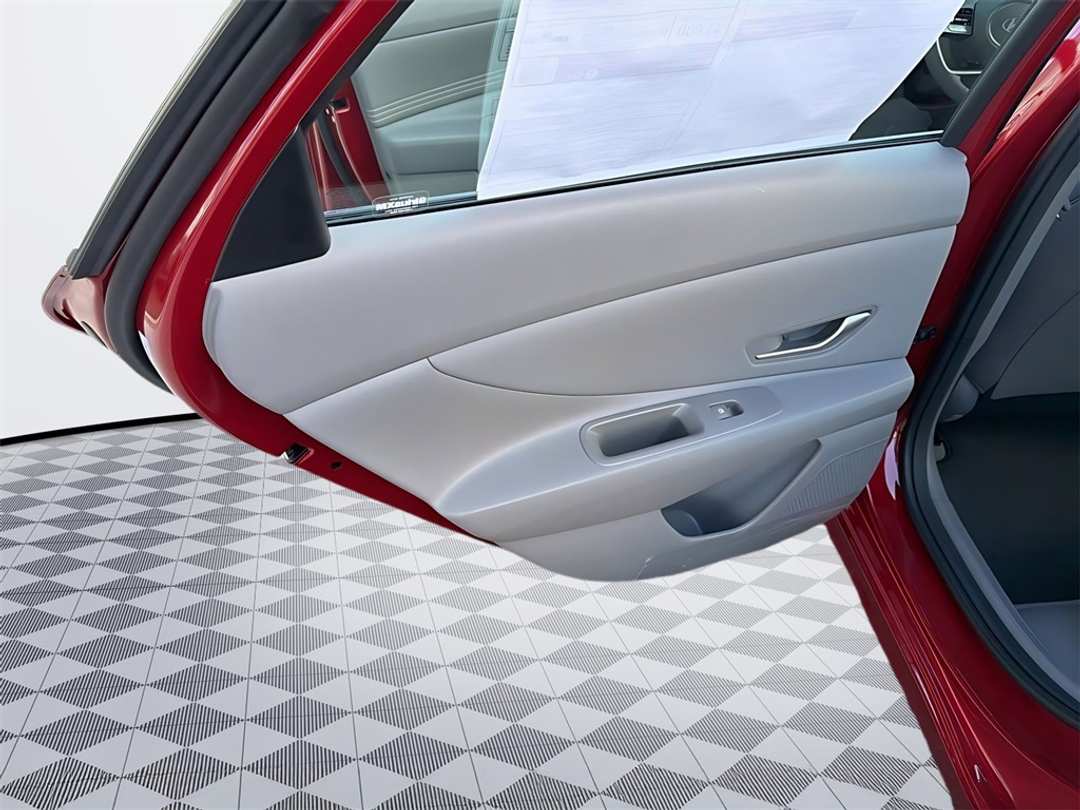 2026 Hyundai Elantra SEL Sport - Image 16