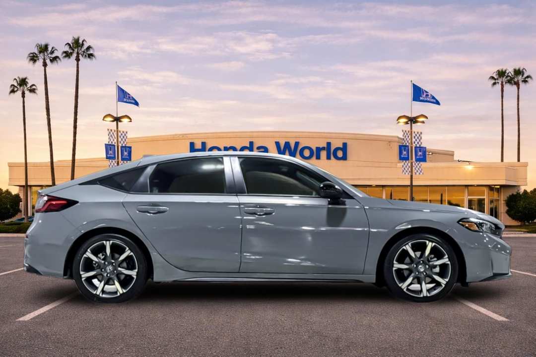 2026 Honda Civic Sport Touring - Image 3