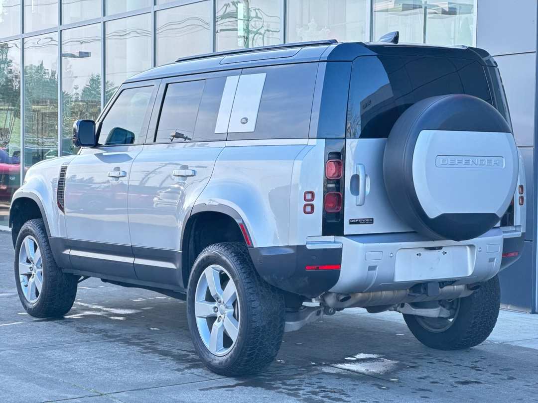 2020 Land Rover Defender 110 First Edition - Image 5