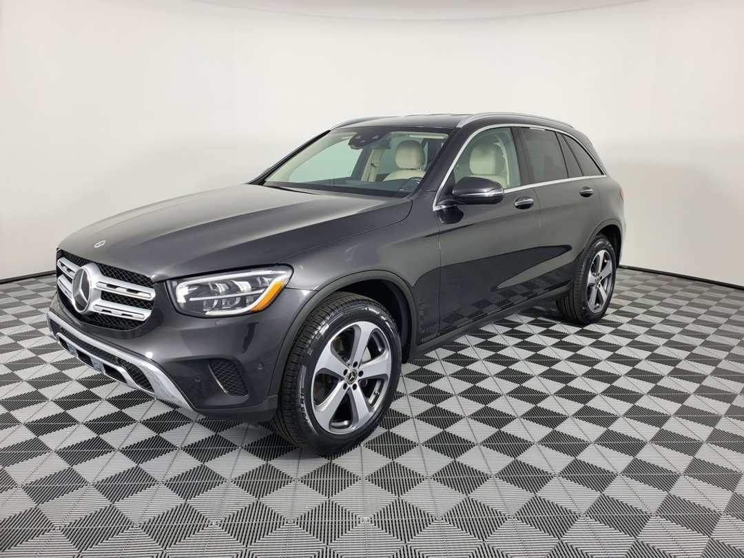 2021 Mercedes-Benz GLC GLC 300 - Image 4