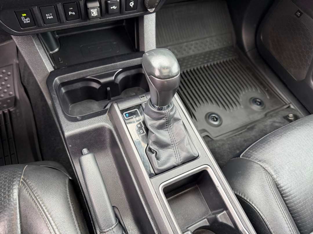 2022 Toyota Tacoma TRD OffRoad - Image 25