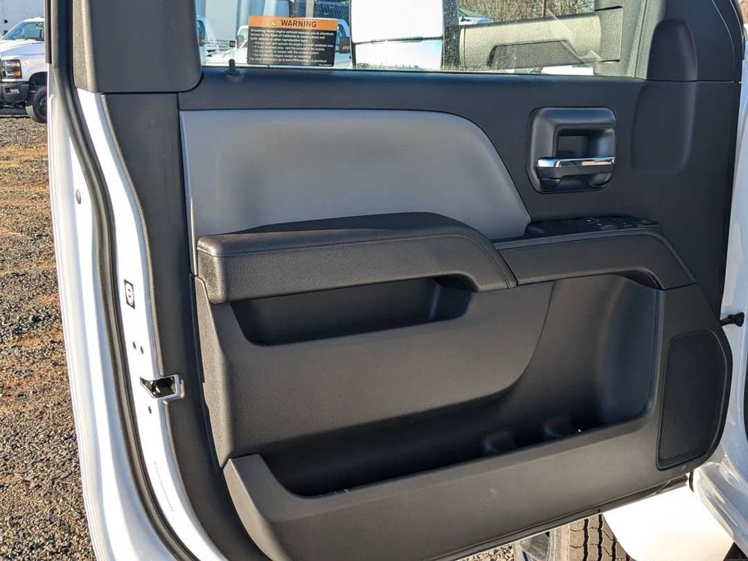 2024 Chevrolet Silverado 4500Hd Work - Image 19