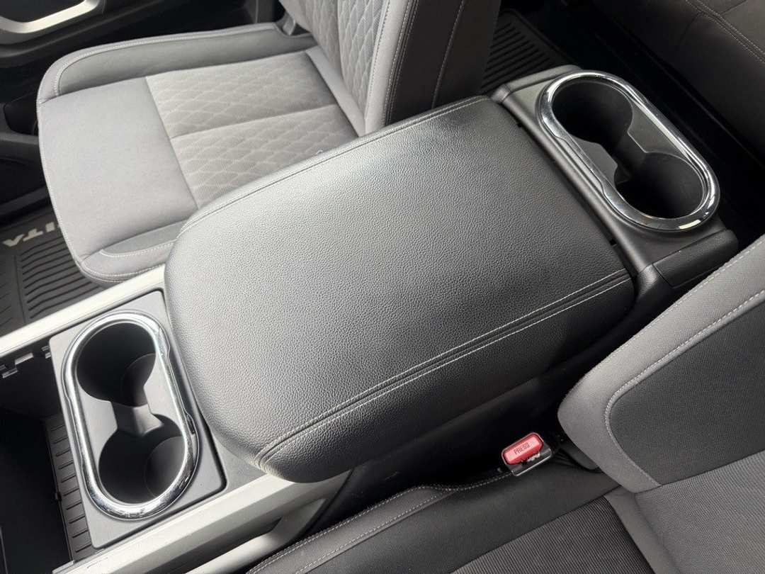 2020 Nissan Titan SV - Image 25