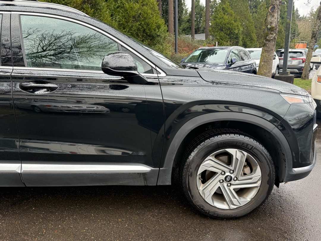 2022 Hyundai Santa Fe SEL - Image 13