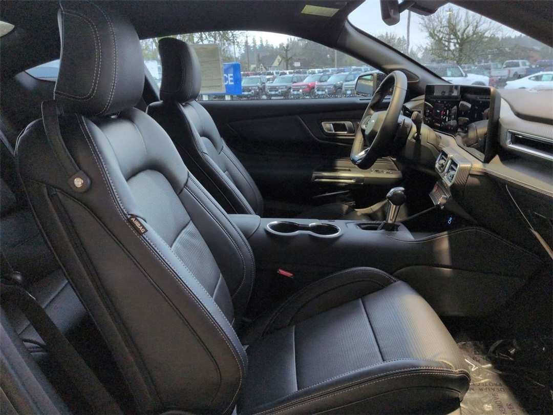 2026 Ford Mustang GT Premium - Image 27