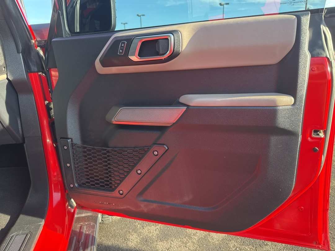 2022 Ford Bronco Wildtrak - Image 26