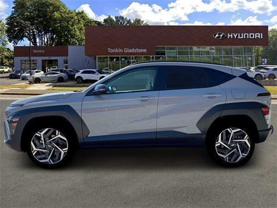 2026 Hyundai Kona SEL Premium - Image 3