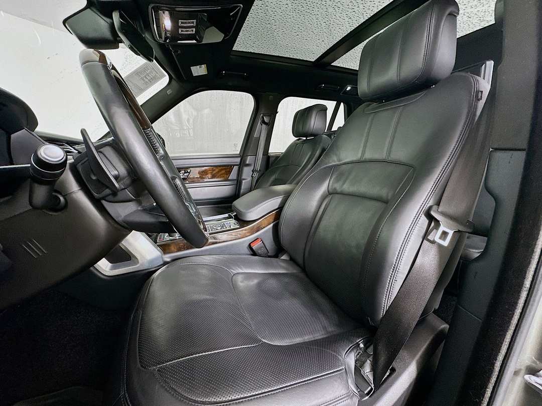 2018 Land Rover Range Rover 5.0L V8 Supercharged - Image 23