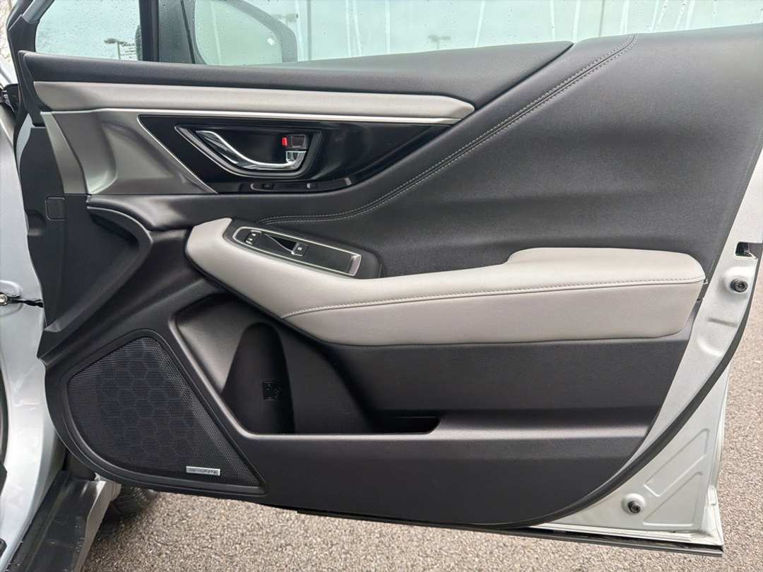 2020 Subaru Outback Limited - Image 28