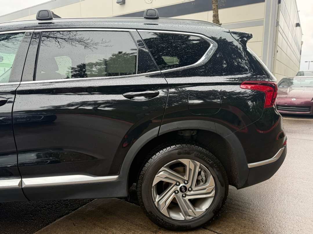 2022 Hyundai Santa Fe SEL - Image 6