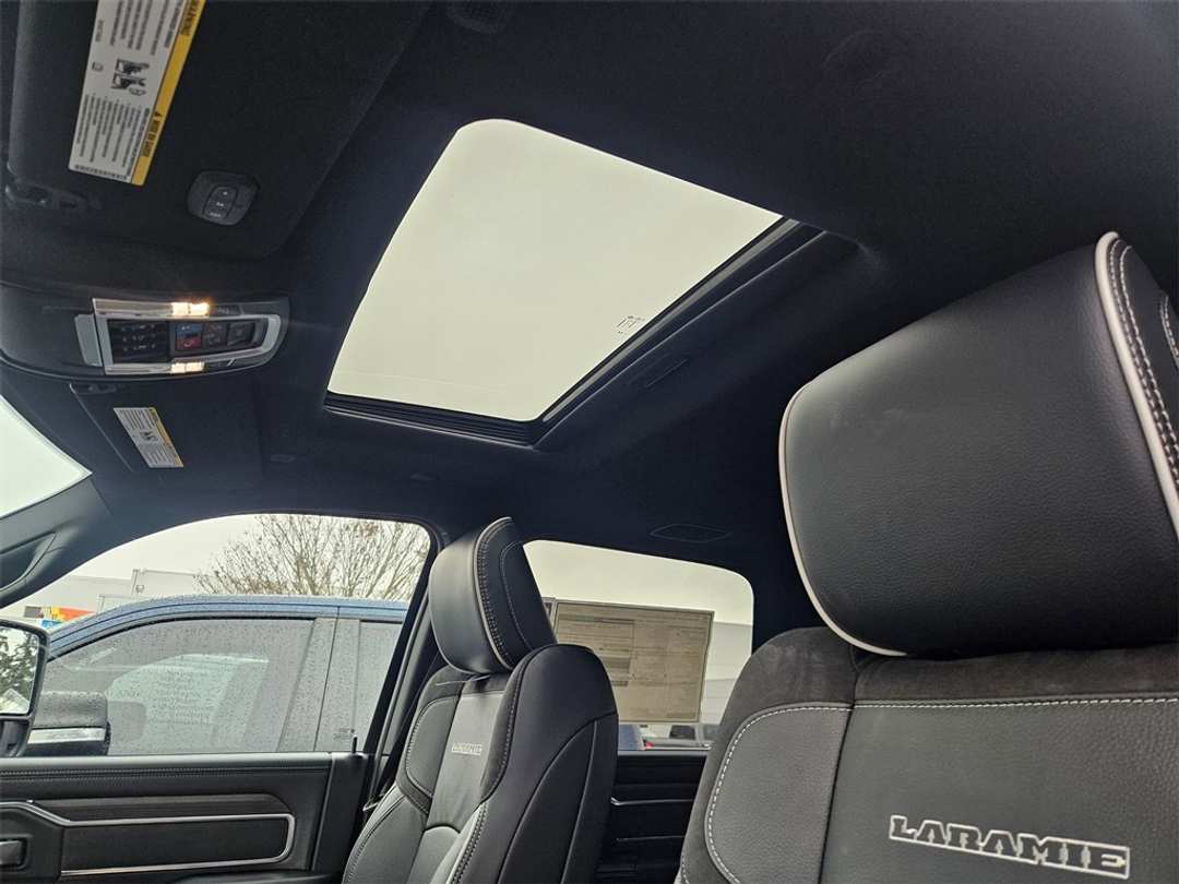 2026 Ram 3500 Laramie - Image 27