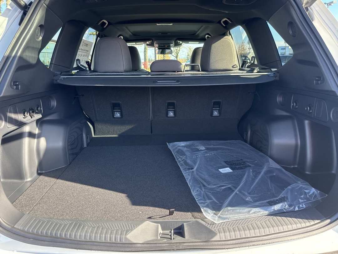 2026 Subaru Forester Premium - Image 19