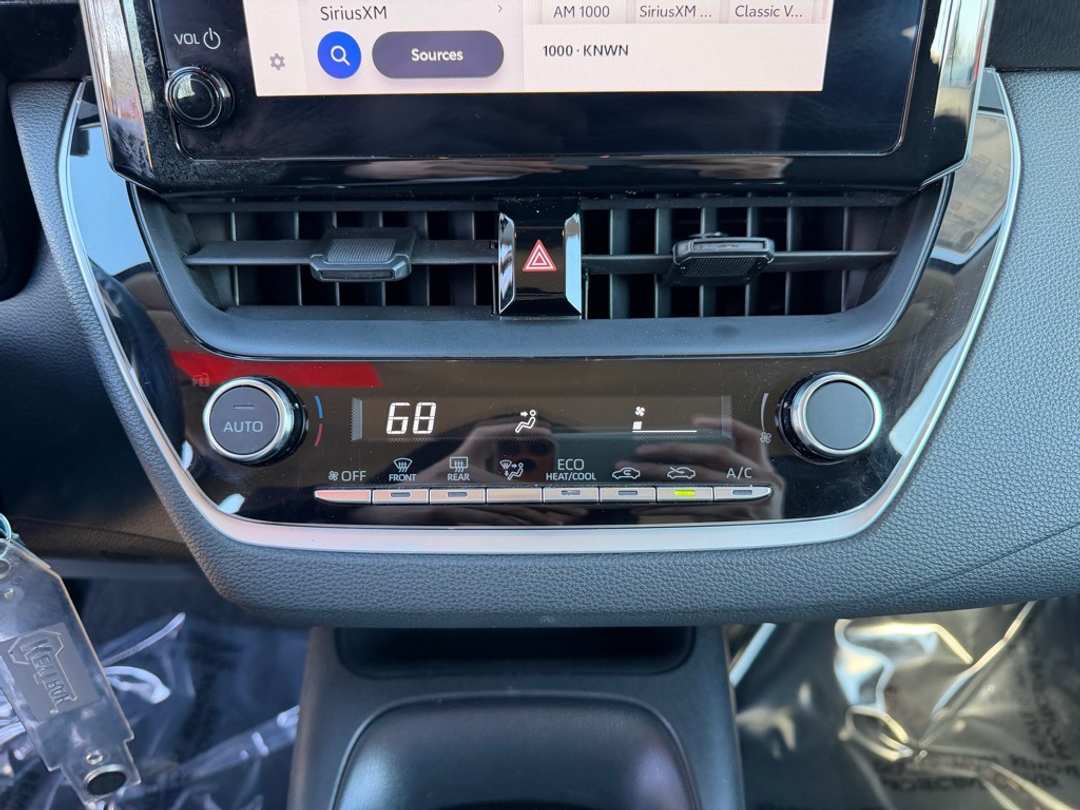 2024 Toyota Corolla LE - Image 23