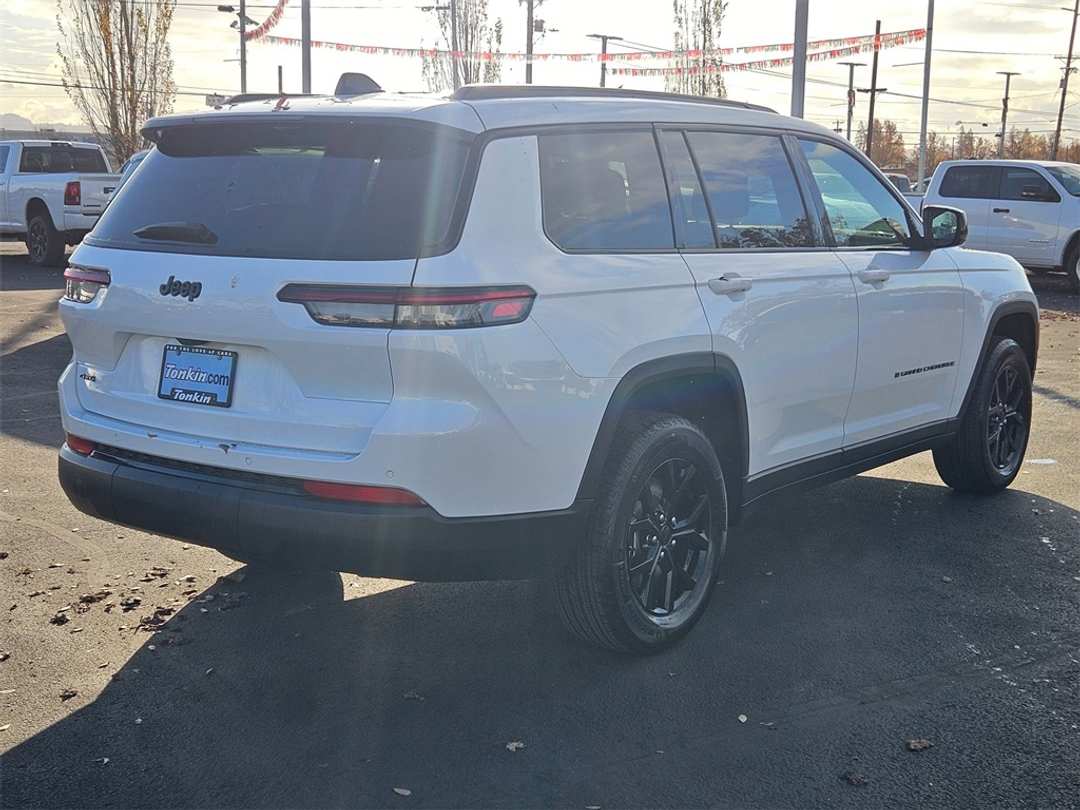 2025 Jeep Grand Cherokee L Altitude X - Image 6