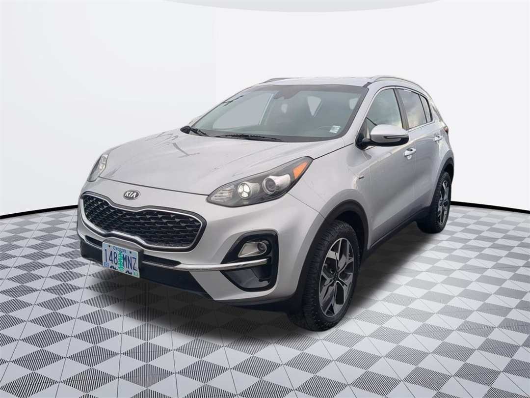 2021 Kia Sportage EX - Image 2