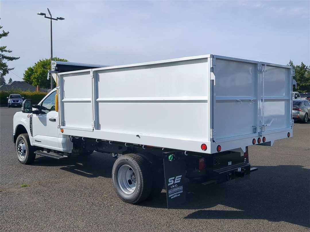 2024 Ford F-350Sd XL - Image 3