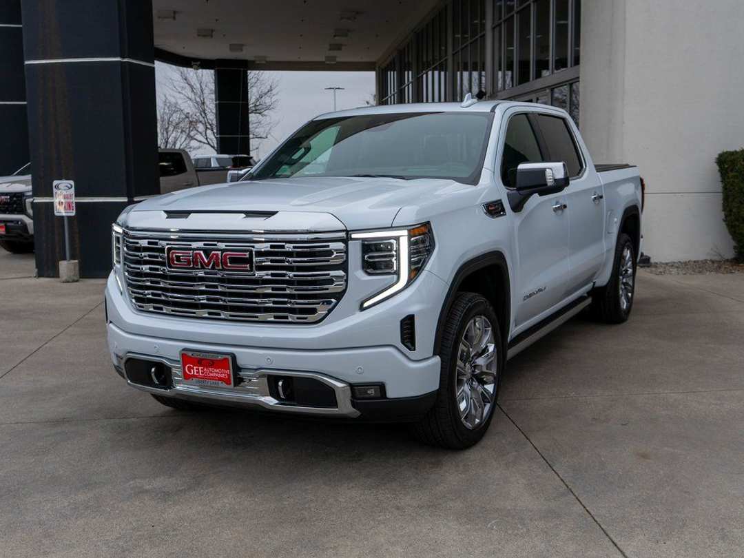 2026 GMC Sierra 1500 Denali - Image 3