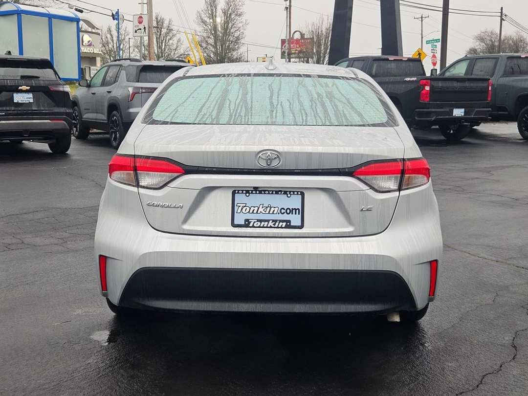 2025 Toyota Corolla LE - Image 5