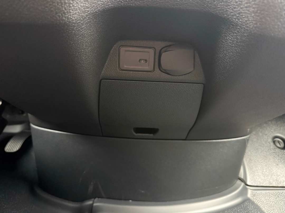 2026 Mercedes-Benz Sprinter 2500 Cargo 144 WB - Image 34