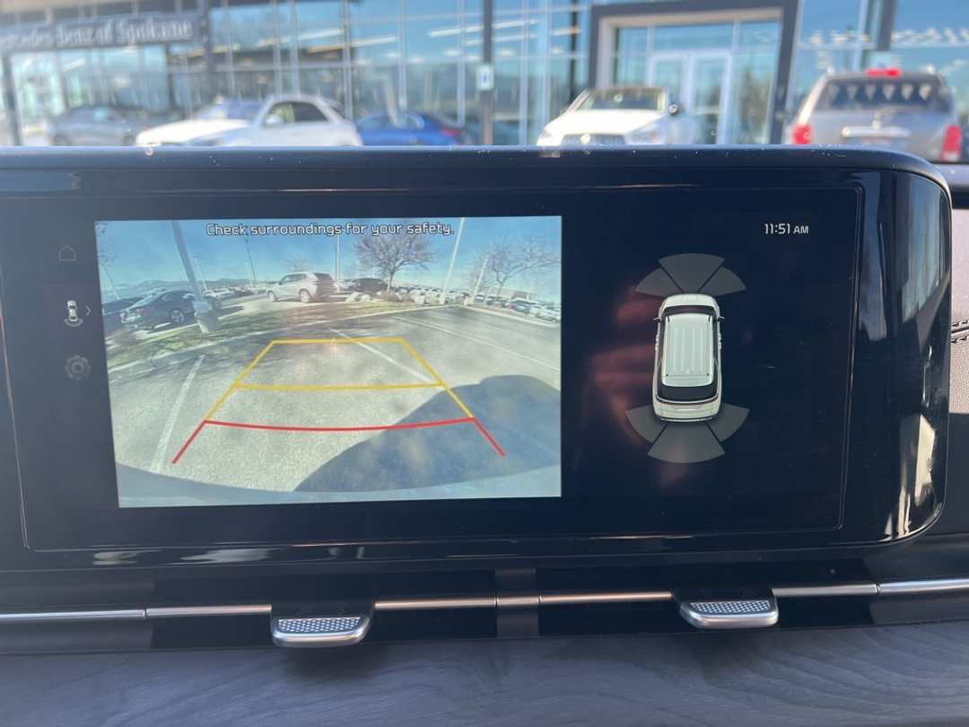 2024 Kia Carnival EX - Image 25