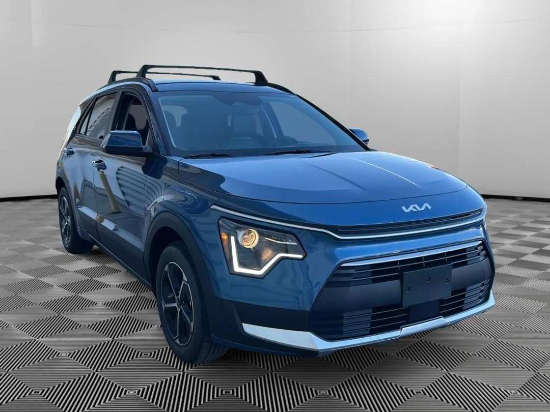 2025 Kia Niro EX - Image 3