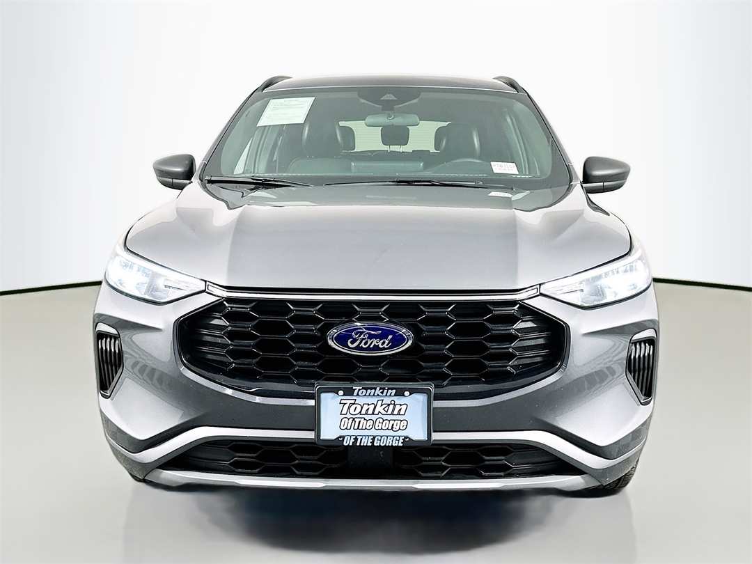 2024 Ford Escape STLine - Image 2