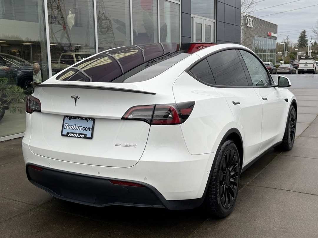 2022 Tesla Model Y Performance - Image 7