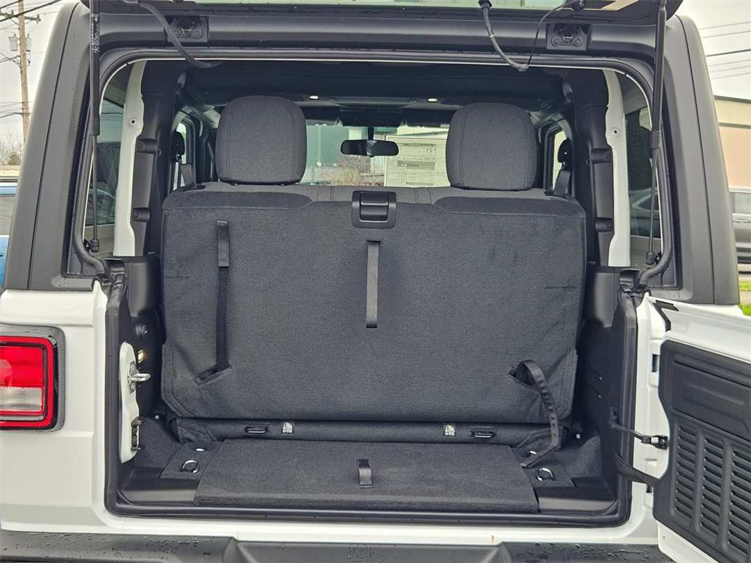 2026 Jeep Wrangler Sport - Image 29