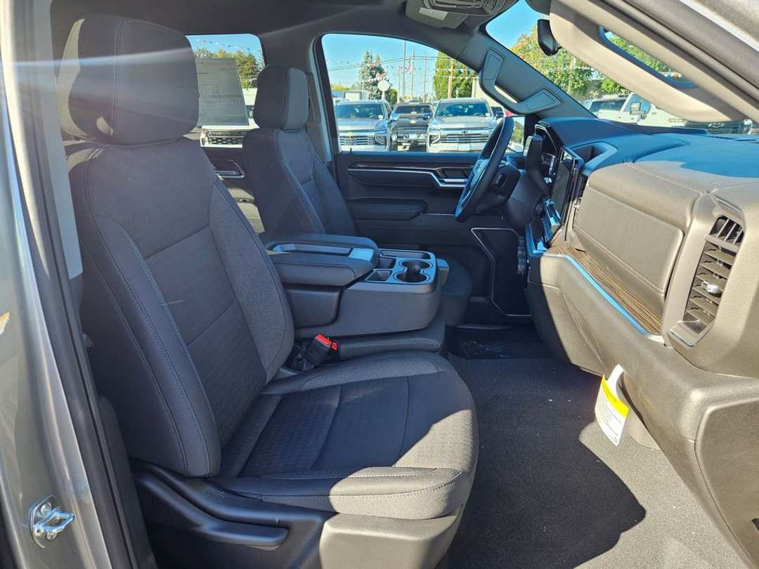 2026 Chevrolet Silverado 1500 RST - Image 35