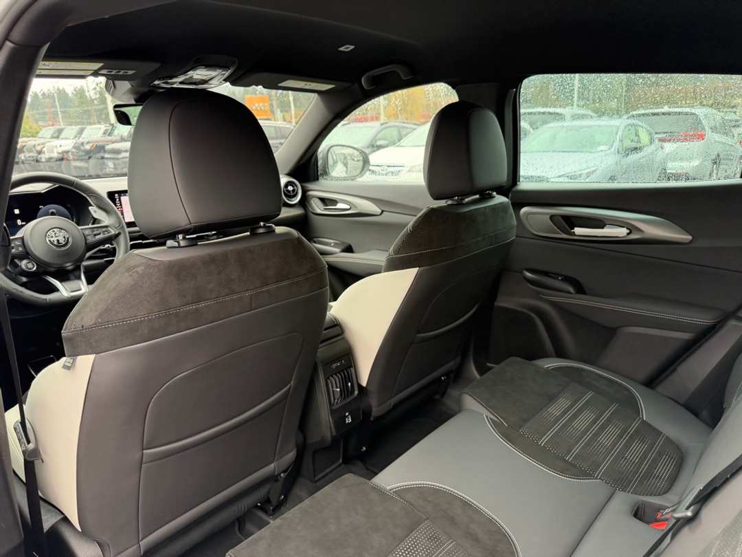 2026 Alfa Romeo Tonale Sport Speciale - Image 31