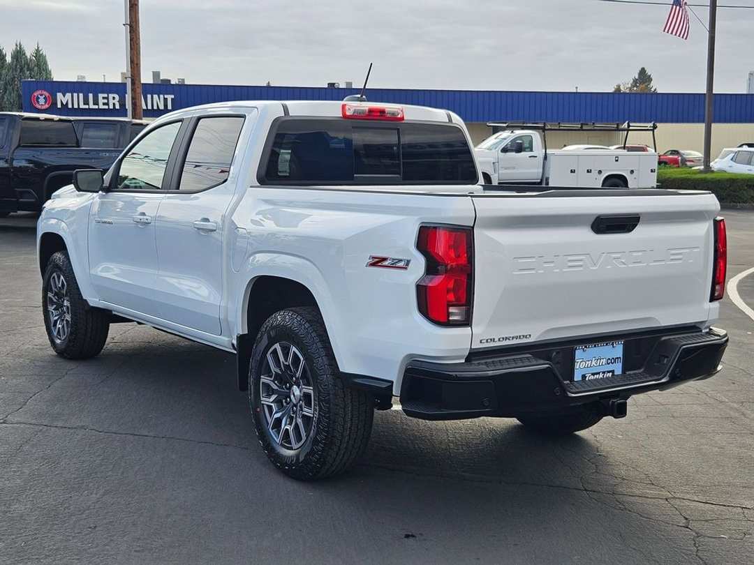 2026 Chevrolet Colorado Z71 - Image 4