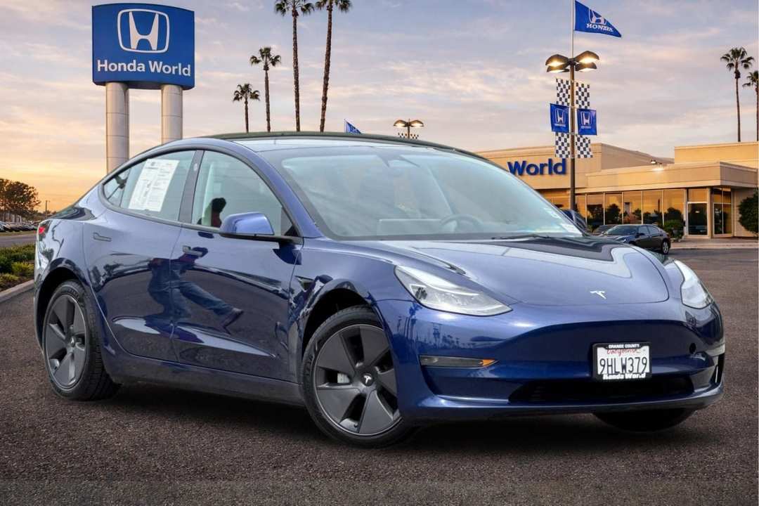 2023 Tesla Model 3 Base - Image 2