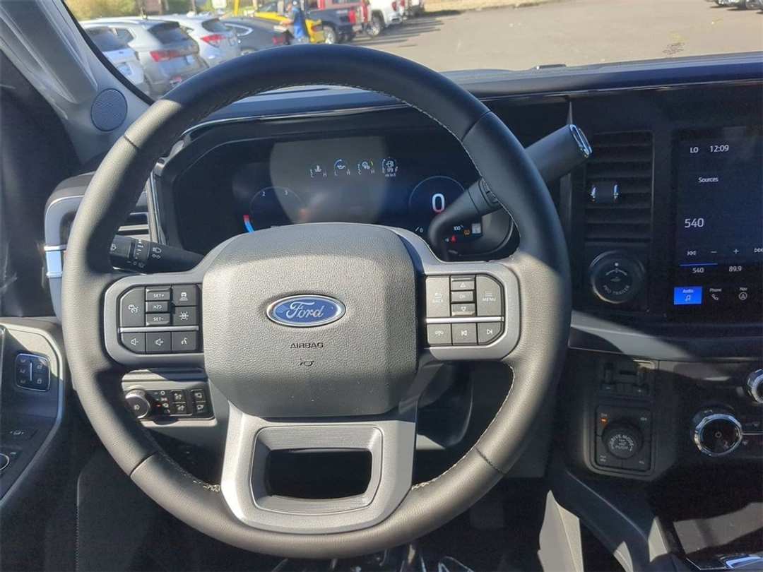 2026 Ford F-350Sd Lariat - Image 14