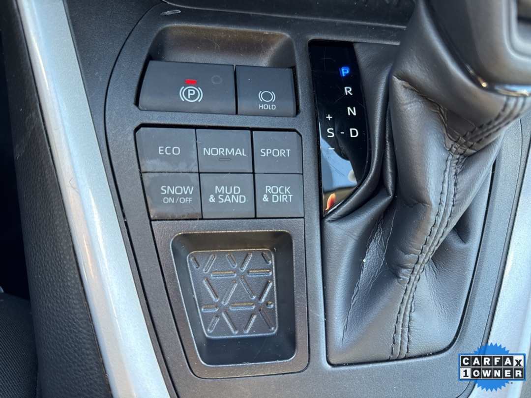 2024 Toyota Rav4 LE - Image 24