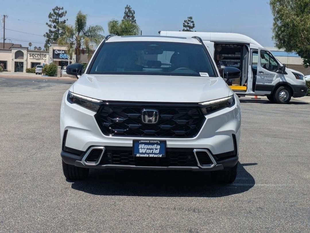 2026 Honda CR-V Sport Touring - Image 3