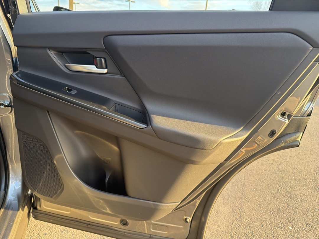 2026 Subaru Solterra Limited - Image 22