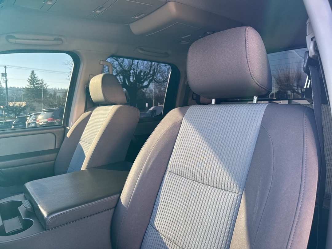 2007 Nissan Titan SE - Image 15