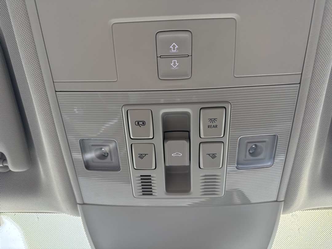 2024 Volkswagen Taos 1.5T SE - Image 40